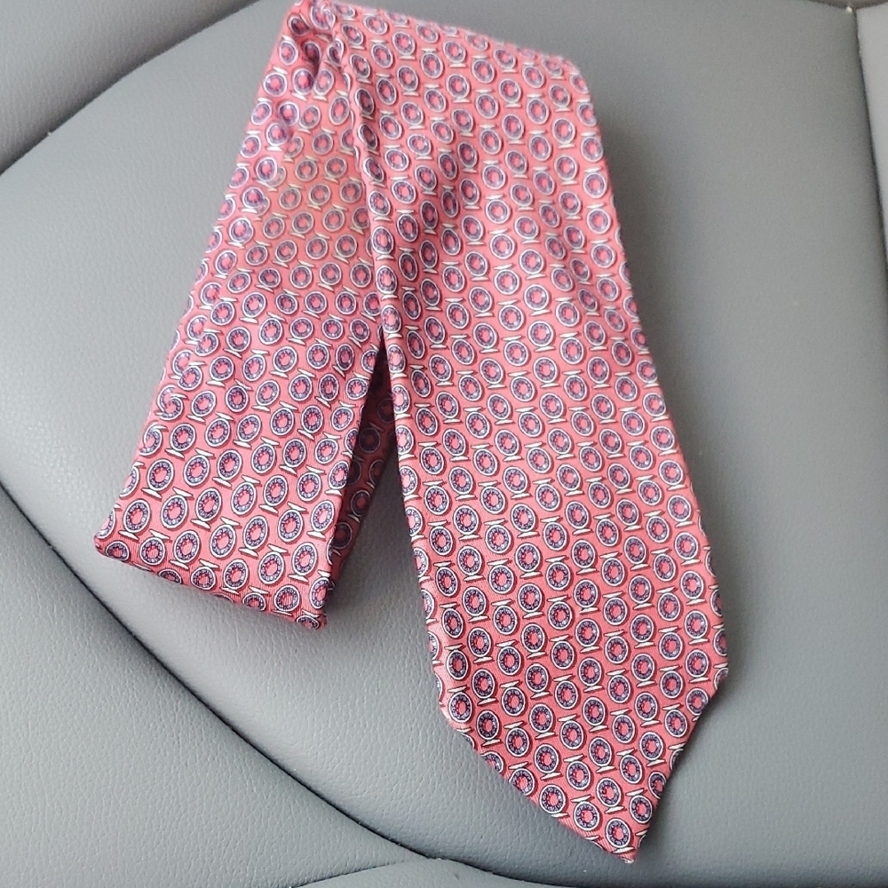 Vineyard Vines Pink and Blue Patterned Tie